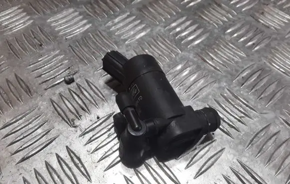 Ford Focus C-MAX Windscreen/windshield washer pump 1S7117K624FD