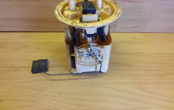 Peugeot 406 In-tank fuel pump 9640623980