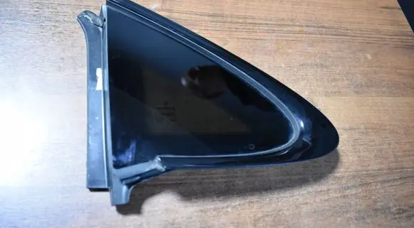 Porsche Taycan 9J1 Rear windscreen/windshield window 