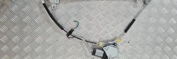 Nissan Terrano Front door window regulator with motor 