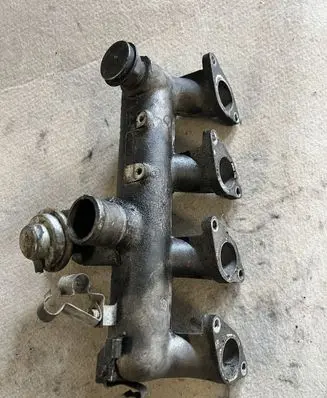 Hyundai Galloper Intake manifold