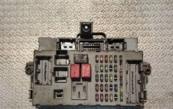 Fiat Doblo Fuse module 46795988NPL