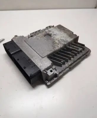 Volkswagen PASSAT B6 Engine control unit/module 03G906018CD 5WP45600AA