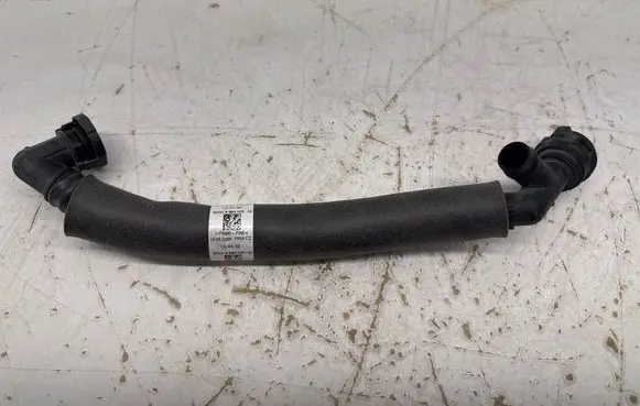 BMW X5 G05 Engine coolant pipe/hose 8693006