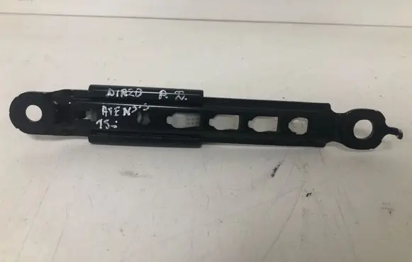 Toyota Avensis T270 Seat belt adjustment motor F515003