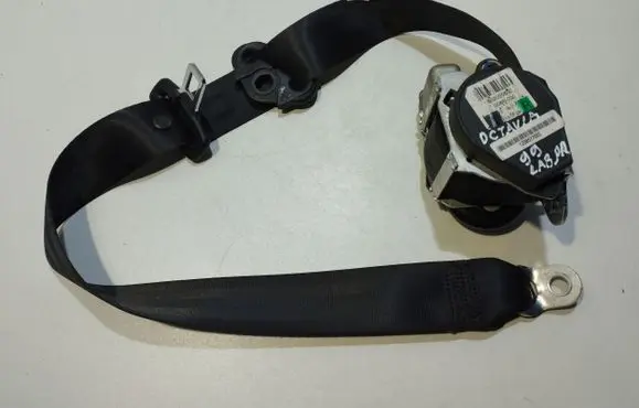 Skoda Octavia Mk2 (1Z) Front seatbelt 1Z0857702C