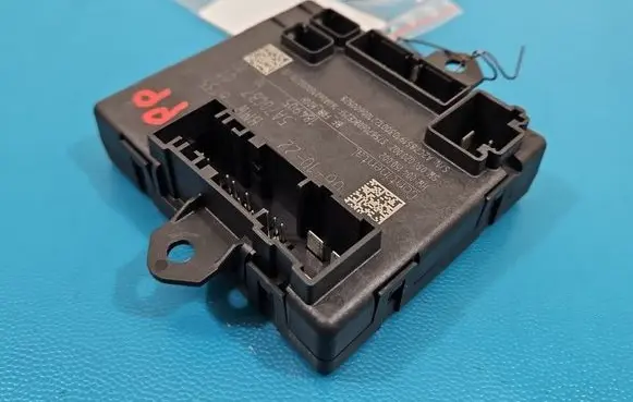 BMW iX1 Central body control module 5A70CB7 IMPRK1570963
