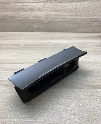 Volkswagen PASSAT CC Car ashtray 3C0863284A 3C0857961A