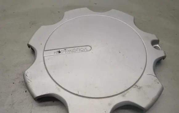 Volkswagen PASSAT B3 R14 wheel hub/cap/trim 357601147A