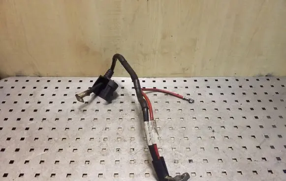 Volkswagen PASSAT CC Positive cable (battery) 1K0971228M