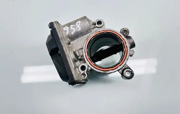 Audi A4 S4 B8 8K Throttle valve 03L128063T A2C83076400 1009131331