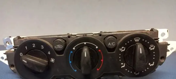 Ford Focus Climate control unit 3M5T19980AD