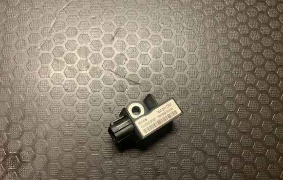 Honda CR-V Airbag deployment crash/impact sensor 5WK43786 G0WM0EUB730 77970SWAE113M4
