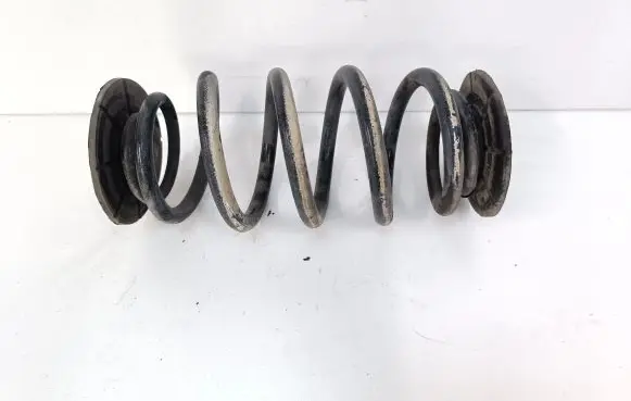 Opel Zafira C Rear coil spring