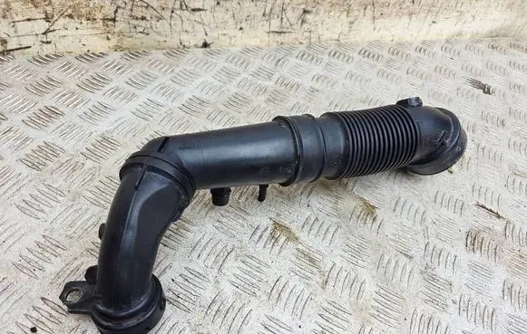 Citroen C4 Cactus Turbo air intake inlet pipe/hose 9807939780