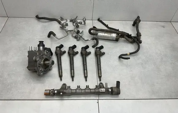 Volkswagen Scirocco Fuel injection system set 03L130277J 03L130755D 03L089M
