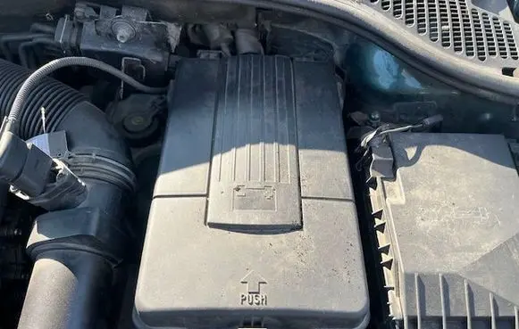 Skoda Octavia Mk2 (1Z) Battery box tray cover/lid 