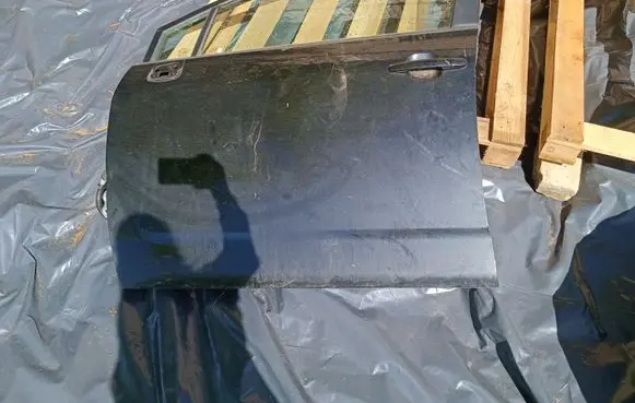 Toyota Corolla Verso E121 Front door