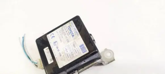 Toyota Corolla Verso AR10 Door control unit/module 897410F010 89741-0F010