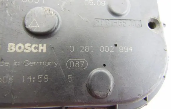 Mercedes-Benz E W211 Electric throttle body valve 0281002894
