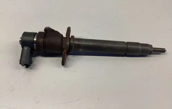 Volvo V70 Fuel injector 0445110078