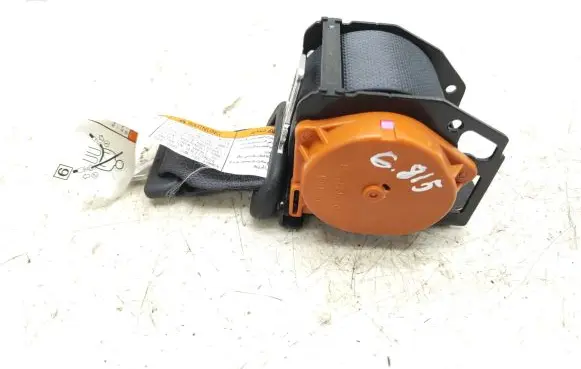 Subaru Outback Middle seatbelt (rear) N1897