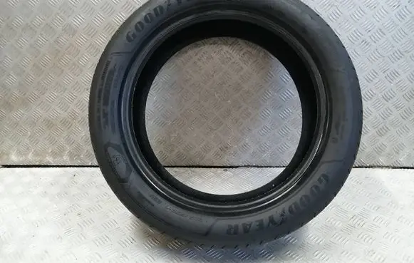 Citroen e-C3 R17 summer tire 