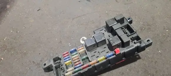 Volvo S60 Fuse box set 9452993
