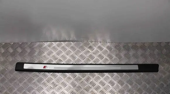 Audi A3 S3 8V Front sill trim cover 8P3853492E