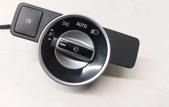 Mercedes-Benz CLA C117 X117 W117 Light switch
