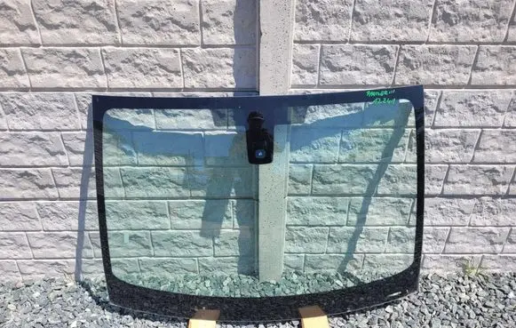 Peugeot Partner Front windscreen/windshield window 12241