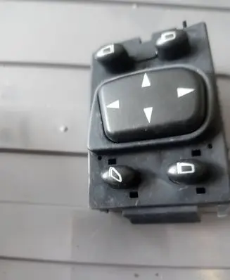 Mercedes-Benz S W220 Wing mirror switch 2208211551