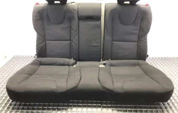 Volvo V40 Second row seats 