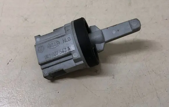 Volkswagen Touareg I Interior temperature sensor 1K0907543A