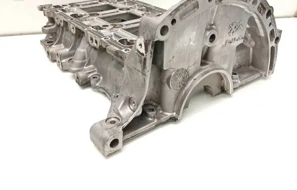 Volvo V40 Engine block 9685737310