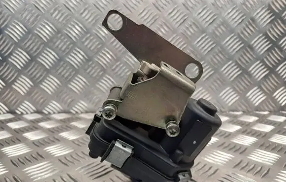 Opel Astra J Intake manifold valve actuator/motor TMS2