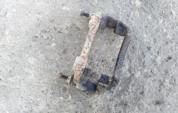 Seat Cordoba (6K) Front Brake Caliper Pad/Carrier 