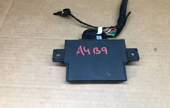 Audi A4 S4 B9 Gateway control module 4M1907468A