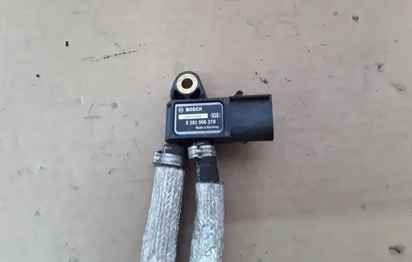 Mercedes-Benz E W211 Air pressure sensor 0281006278
