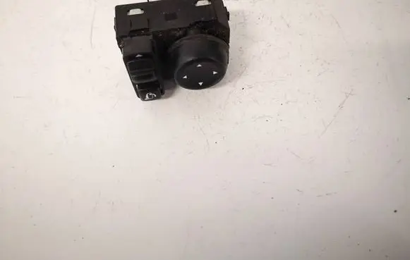 Nissan Micra K14 Wing mirror switch 255705RA1A