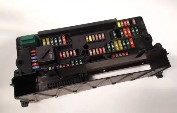 BMW 5 F10 F11 Fuse box set 923442101