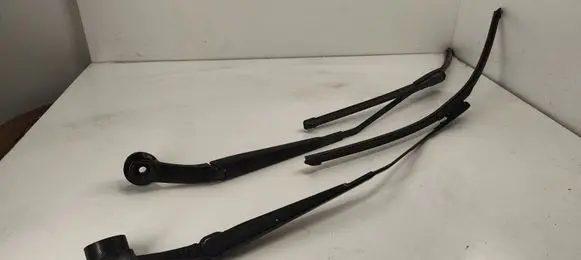Ford Edge II Front wiper blade arm W58932