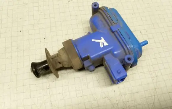Audi 80 90 B3 Central locking motor 893862153C