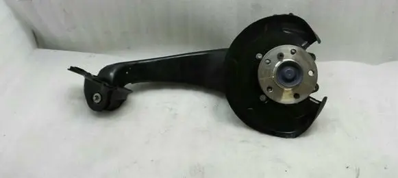 Mini One - Cooper F56 F55 Rear wheel hub spindle/knuckle 6851576