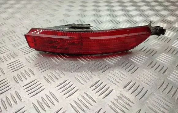 Volkswagen Touareg II Rear fog light 7P6945702C