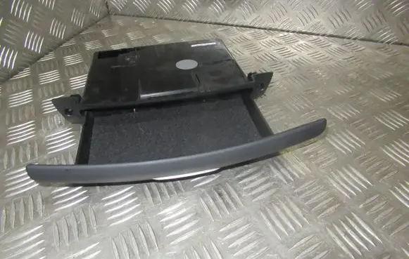 Mercedes-Benz S W222 Parcel shelf 