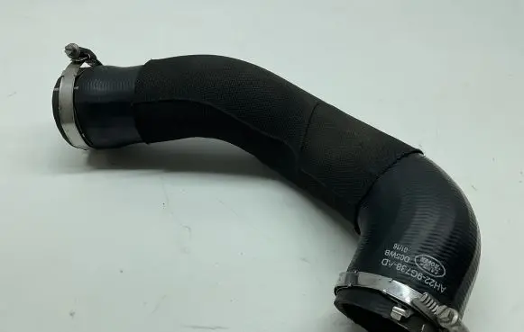 Land Rover Discovery 4 - LR4 Intercooler hose/pipe AH229G738AD D05WB 0116