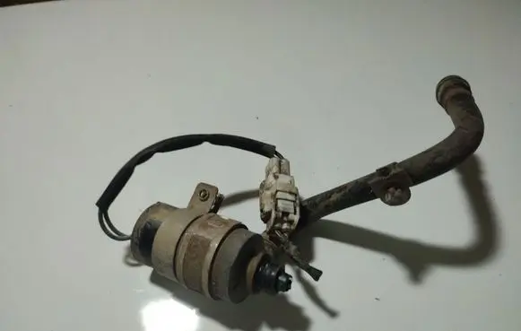 Subaru Forester SH Windscreen/windshield washer pump