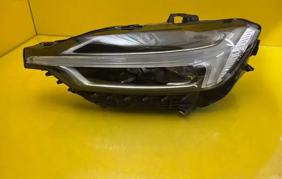 Volvo XC60 Headlight/headlamp 31420417