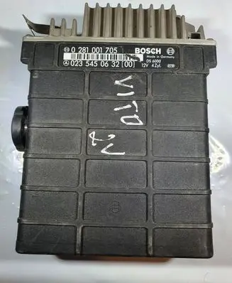 Mercedes-Benz Vito Viano W638 Engine control unit/module 0235450632 0281001705